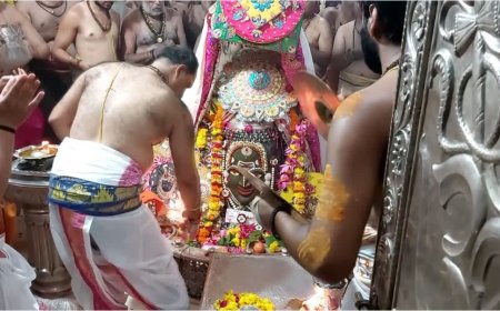 Rakshabandhan Celebrated with Grandeur at Ujjain's Mahakaleshwar Temple