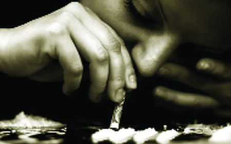 वसई विरार, मीरा-भाईंदरला अमली पदार्थाचा विळखा ,76 गुन्ह्यांत 334 कोटींचा मुद्देमाल जप्त  ,92 पान टपऱ्यांवर कोप्ता कायद्यांतर्गत कारवाई.