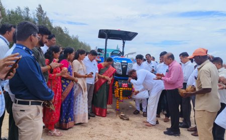 बीच क्लिनिंग मशीनचे लोकार्पण: शिरगाव समुद्रकिनाऱ्यावर नवीन पाऊल.