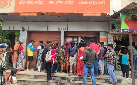 लाडकी बहिण योजनेच्या प्रक्रियेसाठी तुफान गर्दी: नालासोपार्‍याच्या बॅंक ऑफ बडोदा शाखेची दमछाक