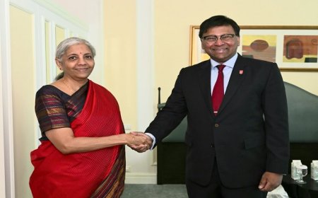 निर्मला सीतारमण ने एफएटीएफ के पूर्व अध्यक्ष टी. राजा कुमार से की मुलाकात!