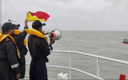 ભારતીય કોસ્ટ ગાર્ડ ગુજરાતમાં ખરાબ હવામાન માટે કરી તાડમાર તૈયારી : ઉત્તર ગુજરાત પર રચાયેલ ડીપ ડિપ્રેશનને પગલે અગમચેતીના પગલા લેવાયા