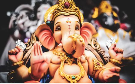 पुणे - शहरातील २२६ मूर्ती विक्रेत्यांना नोटिसा