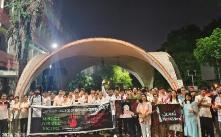 न्याय की मांग को लेकर रेजिडेंट डॉक्टरों ने निकाला कैंडल मार्च