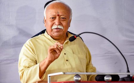 RSS Chief Mohan Bhagwat Declares India the Graveyard of Global Evil at 'Vedsevak Sanman Sohala' Event