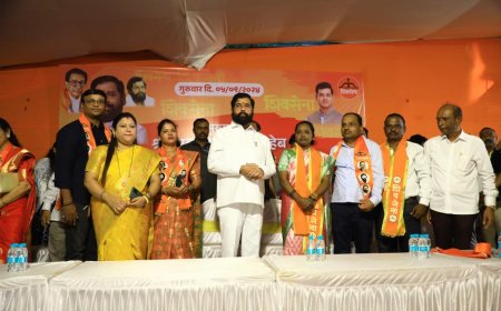 मुंबईत उबाठाला खिंडार, आतापर्यंत ५५ नगरसेवक शिवसेनेत परतले