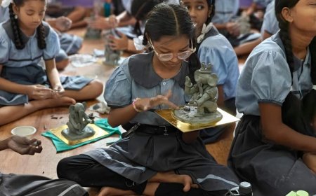 नमुंमपा शालेय विद्यार्थ्यांनी विशेष कार्यशाळेत साकारल्या पर्यावरणपूरक गणेशमूर्ती