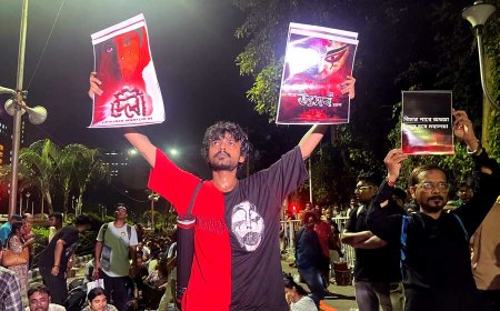 Kolkata,Junior Doctors' Protest Continues Overnight in Front of Health Building