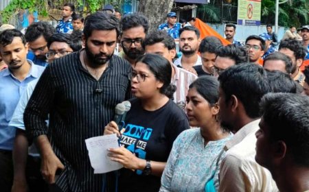 स्वास्थ्य भवन के बाहर जूनियर डॉक्टरों के प्रदर्शन का आज तीसरा दिन, लगातार हो रही नारेबाजी