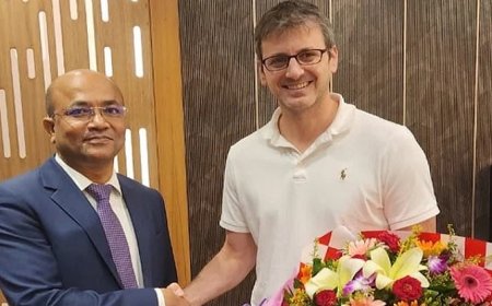 अमेरिकी अधिकारी ब्रेंट नीमन ढाका पहुंचे, कल होगी अंतरिम सरकार के प्रमुख से भेंट