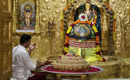 પ્રધાનમંત્રીશ્રી અને સોમનાથ ટ્રસ્ટના માન.અધ્યક્ષ નરેન્દ્રભાઈ મોદીના 74માં જન્મદિને, સોમનાથમાં ધાર્મિક પૂજન અને જનસેવા નો સંકલ્પ