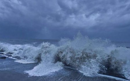 Low Pressure Developing in Bay of Bengal; Conditions in Bengal May Deteriorate