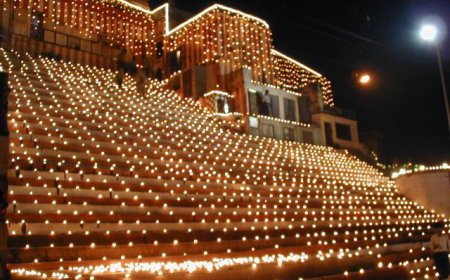 योगी सरकार देव दीपावली पर 12 लाख दीप से रोशन करेगी काशी के घाट