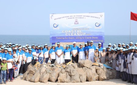भारतीय तटरक्षक दलाकडून देशव्यापी किनारपट्टी स्वच्छता मोहिम
