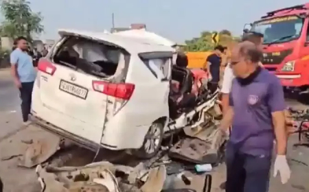 Tragic Crash in Gujarat: 7 Dead, 1 Injured in Speeding Car Collision with Truck