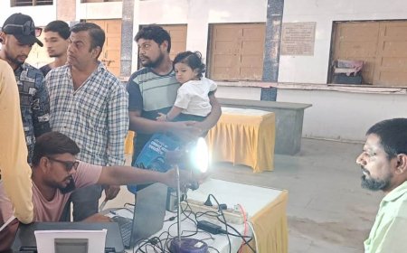 વેરાવળ ખાતે સેવાસેતુ કેમ્પ યોજાયો 547 રાશન ધારકોના કે.વાય.સી, 256 હેલ્થ એન્ડ વેલનેસ કાર્ડ, 69 બસ કન્સેશન પાસ સહિતના લાભ અપાયા