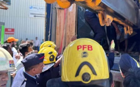 पुणे में कांच की फैक्टरी में कंटेनर से सामान उतारते समय हादसा, चार श्रमिकों की मौत