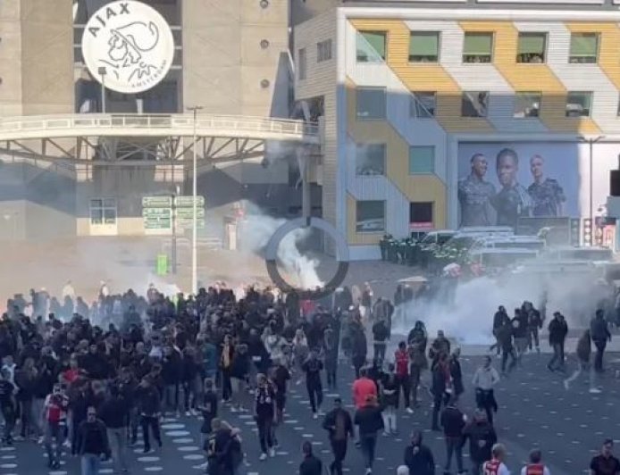 ફૂટબોલ મેચ રદ થયા બાદ એમ્સ્ટરડેમમાં, રમખાણોમાં આઠ એજેક્સચાહકોની ધરપકડ કરવામાં આવી