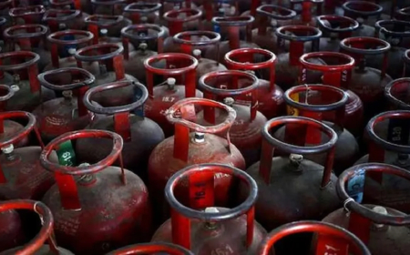 कॉमर्शियल गैस सिलेंडर 48.50 रुपये हुआ महंगा, नई दरें लागू