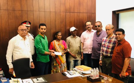 विसर्जनावेळी तलावात बुडून दुर्दैवी मृत्यू झालेल्या युवकाच्या कुटुंबाला महानगरपालिकेमार्फत रु.५ लाखांचे आर्थिक सहाय्य!