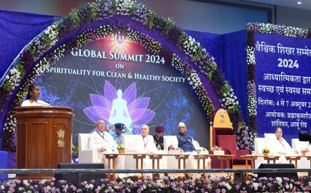 सुदृढ आणि स्वच्छ समाज घडवण्यासाठी आध्यात्म आवश्यक - राष्ट्रपती