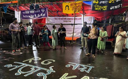 आंदोलन स्थल पर 'बायो टॉयलेट' लाने से पुलिस ने रोका तो फूटा डॉक्टरों का गुस्सा