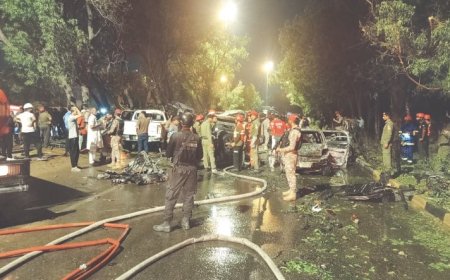 कराची एयरपोर्ट के बाहर विस्फोट, दो की मौत, एक विदेशी नागरिक समेत 11 घायल