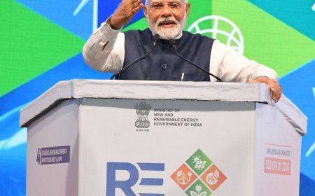 ગુજરાતને દેશની આર્થિક મહાસત્તા બનાવવામાં "વાયબ્રન્ટ ગુજરાત ગ્લોબલ સમિટ"ની ભૂમિકા પાયારૂપ