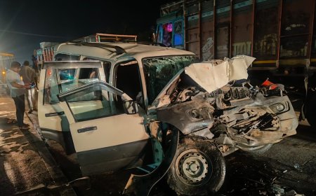 हाइवा स्करपियो की सीधी टक्कर में एक ही परिवार के 8 घायल,एक मौत
