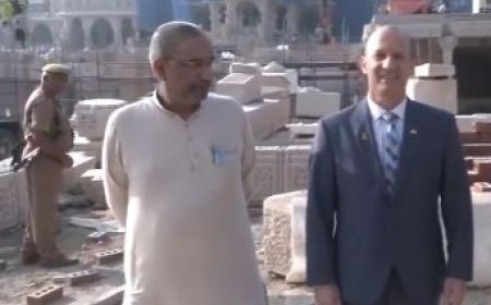 इजराइल के राजदूत पहुंचे अयोध्या, रामलला के दर्शनकर हुए भावविभोर