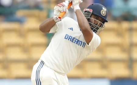Rishabh Pant Becomes the Fastest Indian Wicketkeeper to Score 2500 Test Runs