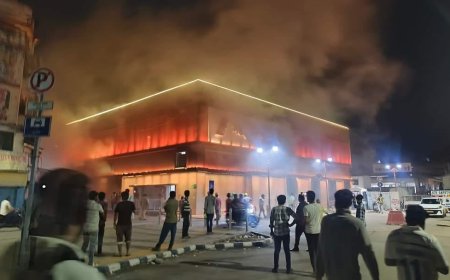 पुण्यातील मंडई मेट्रो स्टेशनला भीषण आग