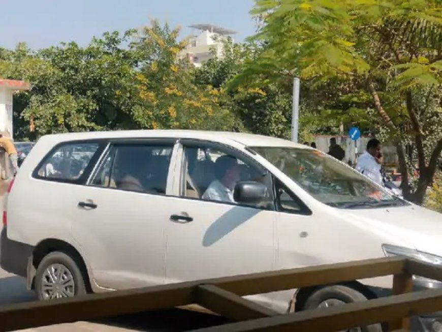 सीबीआई ने नारकोटिक्स ब्यूरो के इंस्पेक्टर को तीन लाख की रिश्वत लेते पकड़ा