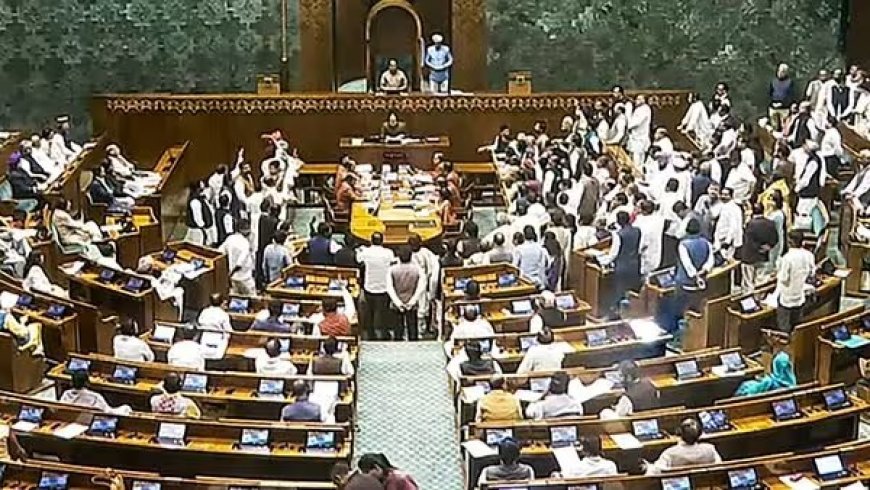 संसद के शीतकालीन सत्र का पांचवां दिन हंगामे के साथ शुरू