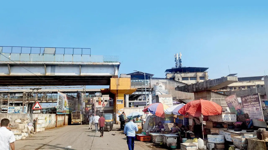 Bridges Ready, But Ramps Delayed: Mumbai's Connectivity at Crossroads