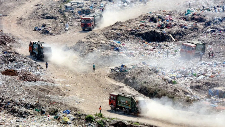 ठाणे में डंपिंग ग्राउंड्स में बार-बार आग की घटनाएँ, स्थानीय निवासियों के लिए स्वास्थ्य चिंताएँ बढ़ी