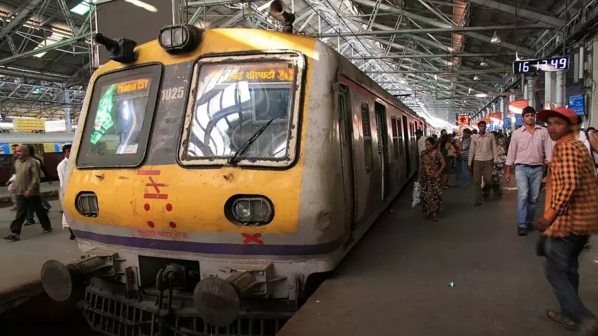 मुंबई के 17 उपनगरीय रेलवे स्टेशनों पर 2027 तक बनेगा एलिवेटेड डेक, जानिए क्या होंगे बदलाव!