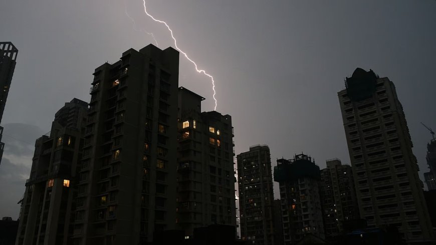 मुंबई में बारिश का अलर्ट: पूरे सप्ताह छाए रहेंगे बादल, आज गरज के साथ बारिश की संभावना
