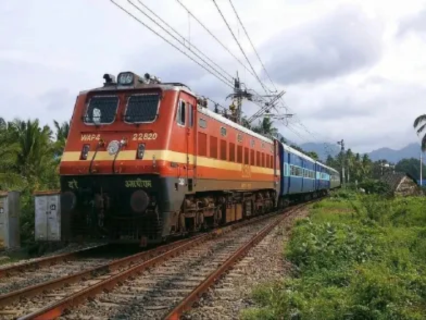 पालघर स्टेशन पर अब रुकेगीं चार एक्सप्रेस ट्रेनें – पश्चिम रेलवे का प्रायोगिक निर्णय