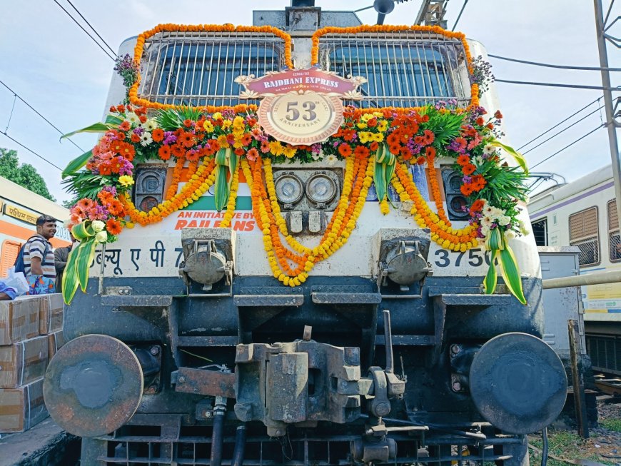 Mumbai–New Delhi Rajdhani Express completes 53 glorious years of service