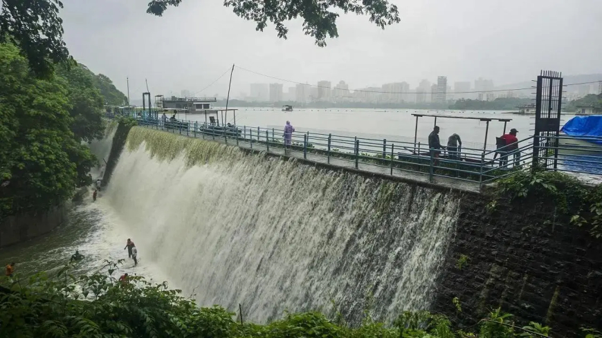 मुंबई में पानी की किल्लत का खतरा! झीलों में केवल 18% जलस्तर, BMC ने जताई चिंता