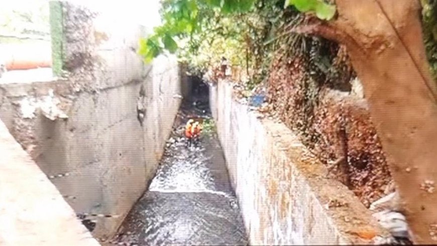 Residents Demand Probe Into Alleged Discrepancies in Krishna Nagar Nullah Desilting Work