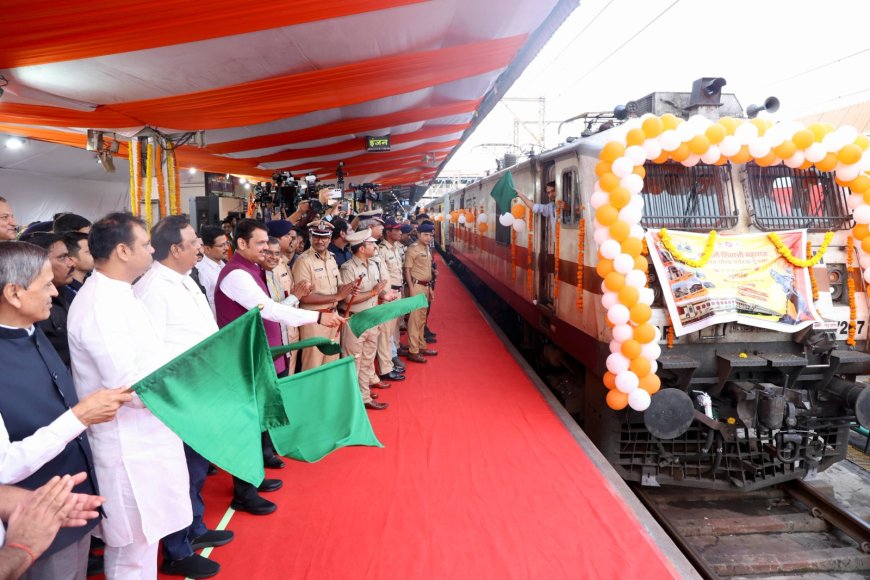 Devendra Fadnavis Flags Off Bharat Gaurav Train on Shivaji Maharaj Coronation Anniversary