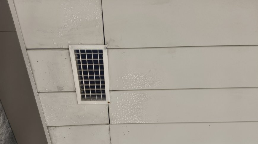MP Varsha Gaikwad Slams Authorities Over Persistent Leak at BKC Metro Station Amid Heavy Rainfall