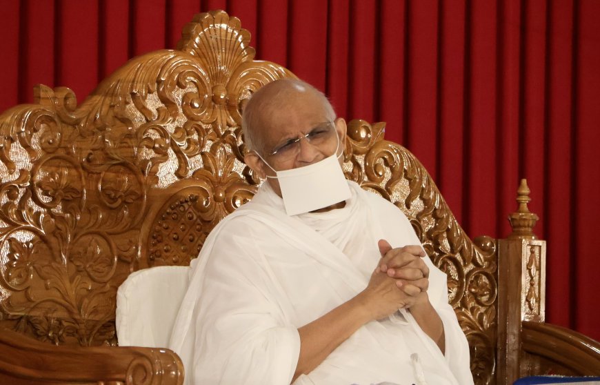 ચાતુર્માસને સફળ બનાવવા સ્માઈલીંગ લાઇફ, શાઈનીંગ લાઇફ અને સીંગીંગ લાઇફ બનાવો : પૂ. શ્રી ધીરગુરુદેવ