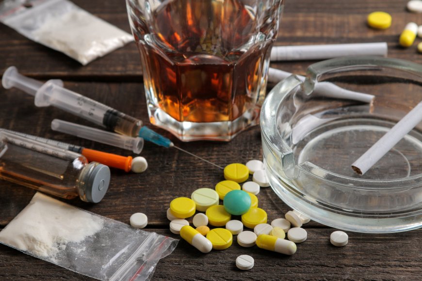 Maharashtra Govt Gears Up for Crackdown on Drug Menace; CM Fadnavis Announces Special Drive, Legal Reforms