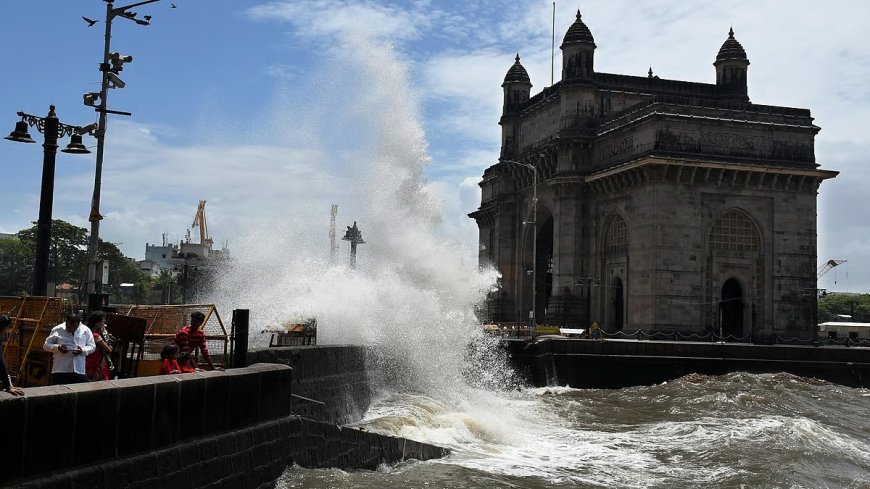 Mumbai Issues High Tide Alert as Waves Expected to Reach 4.96 Metres on Thursday Night
