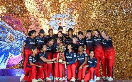 ‘झंडा ऊँचा रख दिया’: RCB महिला टीम की ऐतिहासिक जीत पर विराट कोहली ने की जमकर तारीफ